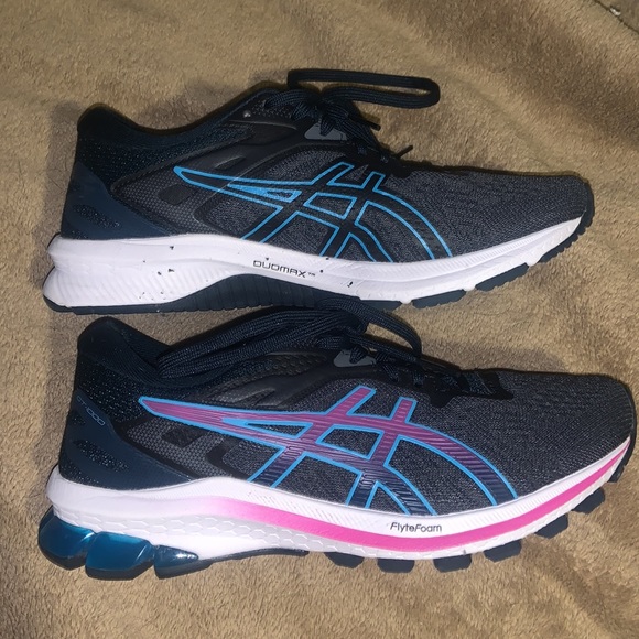ASICS GT-1000 Running Shoes - Picture 4 of 6